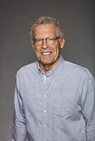 Carlton Cuse