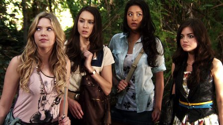 Production still from Pretty Little Liars season 1