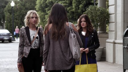 Pretty Little Liars production still from season 3