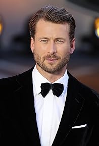 Image of Glen Powell.