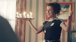 Image from the TV series Derry Girls, season 1 episode 2.