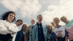 Image from the TV series Derry Girls, season 1 episode 5.